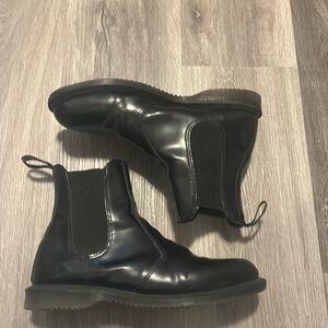 Dr. Martens Flora Boot